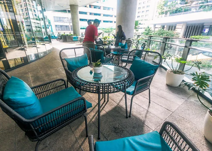 The Giggle Spot Cozy Makati Hideaway Pool & Gym 2270 *