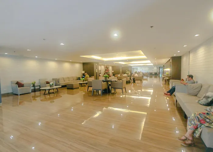 The Giggle Spot Cozy Makati Hideaway Pool & Gym 2270 *